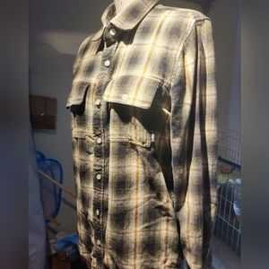 Lrg small green flannel